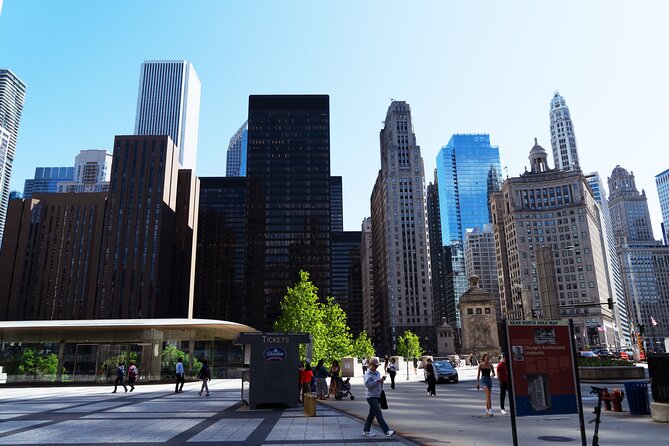 2 Hour Magnificent Chicago Tour with Photos and Popcorn - Key things to know before you go