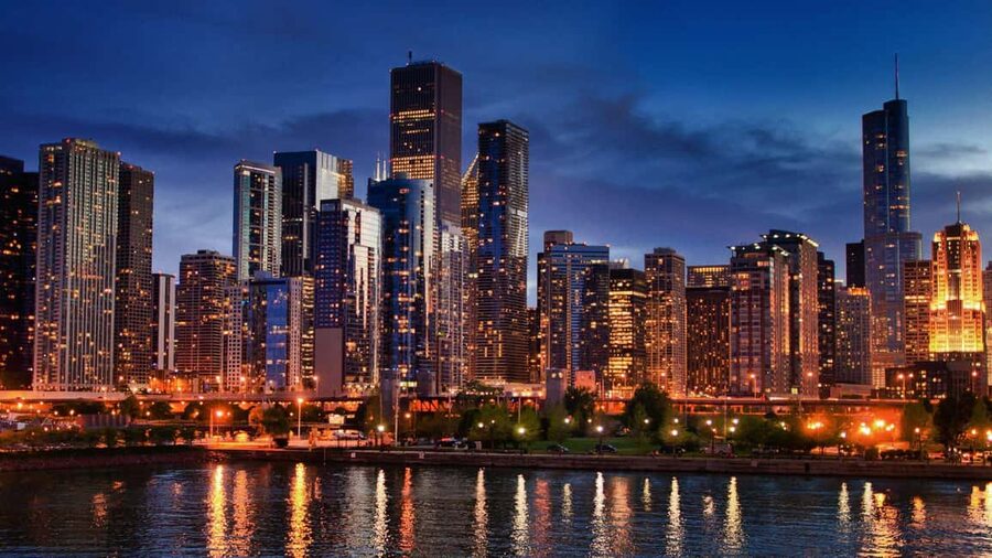 Best of Chicago: Private Walking Tour with a Local - Starting at Cloud Gate, a smart way to orient yourself