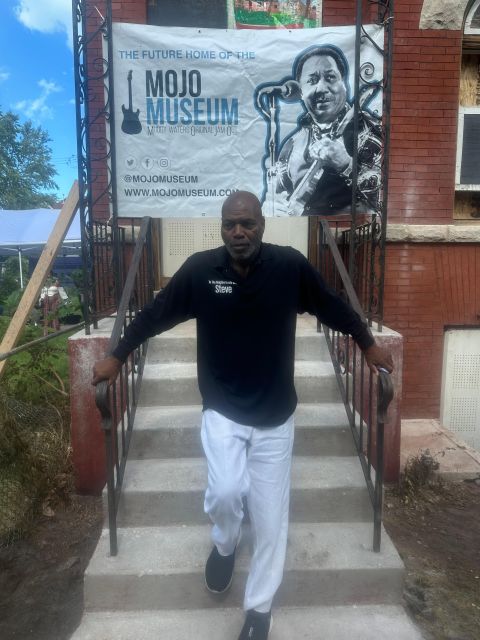Black Heritage Tour - Starting in Downtown Chicago, Then Riding Toward Bronzeville
