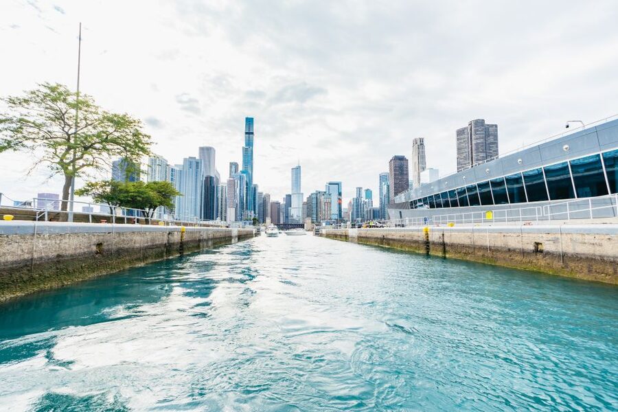 Chicago: 1.5-Hour Lake and River Architecture Cruise - Lake Michigan From the Water: Navy Pier, Willis Tower, and Beyond