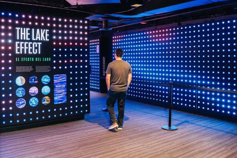 Chicago: 360 CHICAGO Observation Deck Ticket - TILT upgrade on site: should thrill lovers pay the extra?