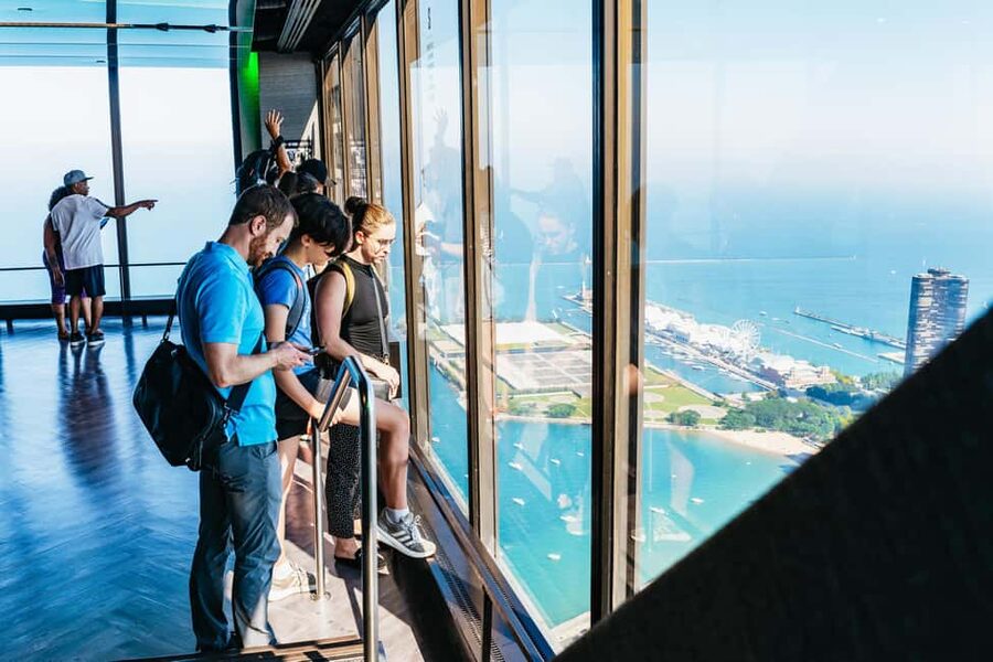 Chicago: 360 CHICAGO Observation Deck Ticket - Timing tips for the best light, best photos, and less stress