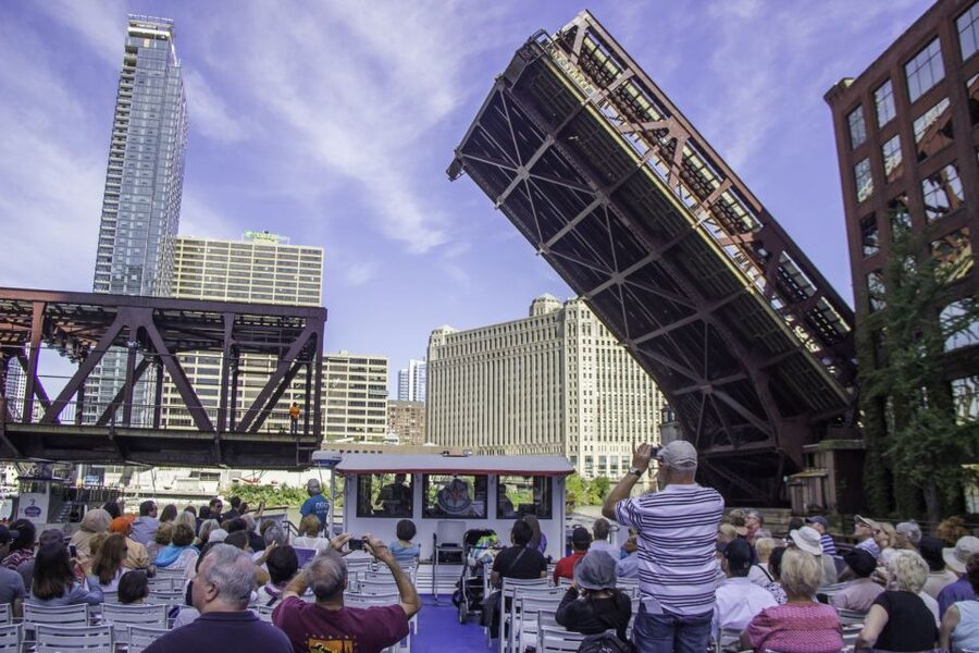 Chicago: 45-Minute Family-Friendly Architecture River Cruise - Why a Chicago River Architecture Cruise Works for Families