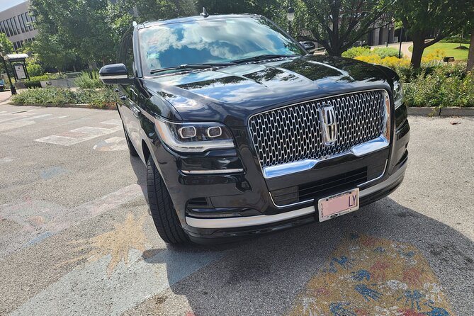 Chicago Airport Transfer: Chicago to O'Hare Airport in Luxury SUV - Arriving at O’Hare: Drop-Off That Keeps You Moving