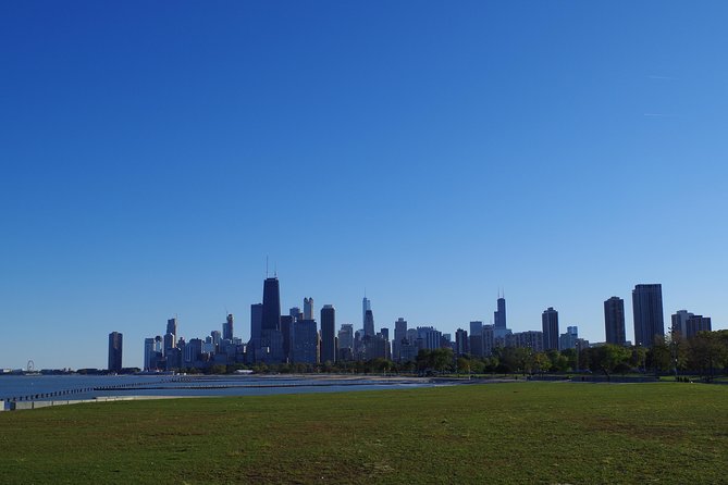 Chicago Amazing Lakefront Bike Tour - Navy Pier and the Lincoln Park Zoo area in one ride