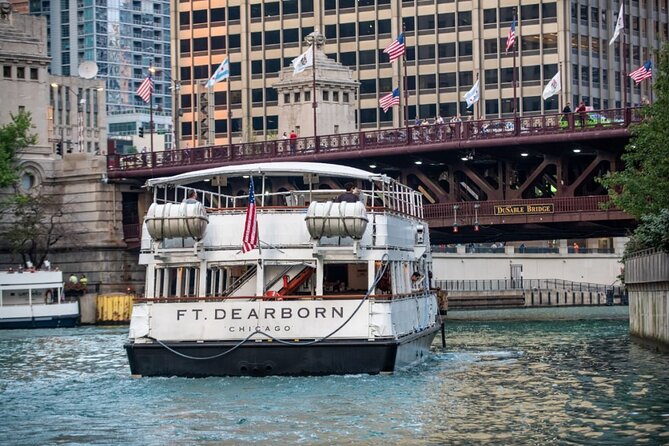 Chicago Architectural River Cruise - Deck Seating and the 15 to 20 Minute Arrival Rule