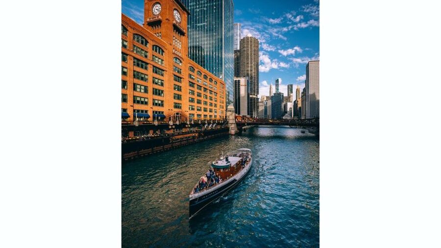 Chicago: Architecture Boat Tour with Drinks - Should You Book This Chicago Architecture Boat Tour?