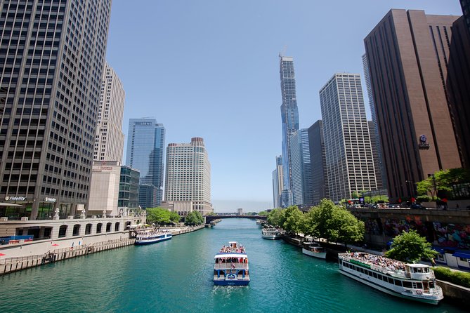 Chicago Architecture River Cruise - Why a Chicago River architecture cruise beats street-level sightseeing