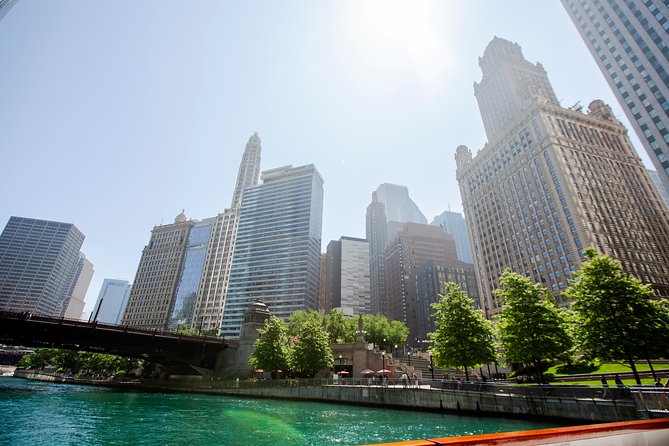 Chicago Architecture River Cruise - Time, seating, and sound: how to get the best hour