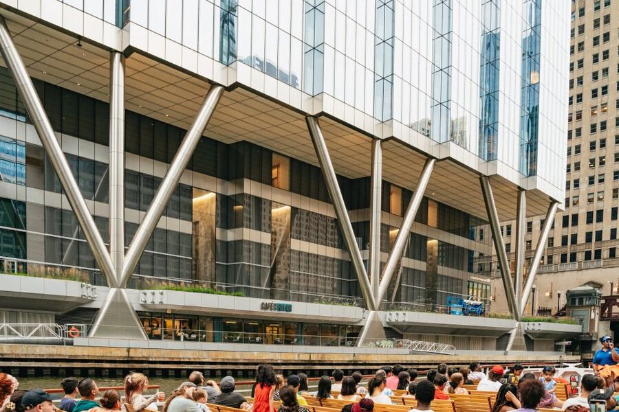 Chicago: Architecture River Cruise Skip-the-Ticket Line - Deck Comfort and Weather: Small Planning Saves a Big Trip