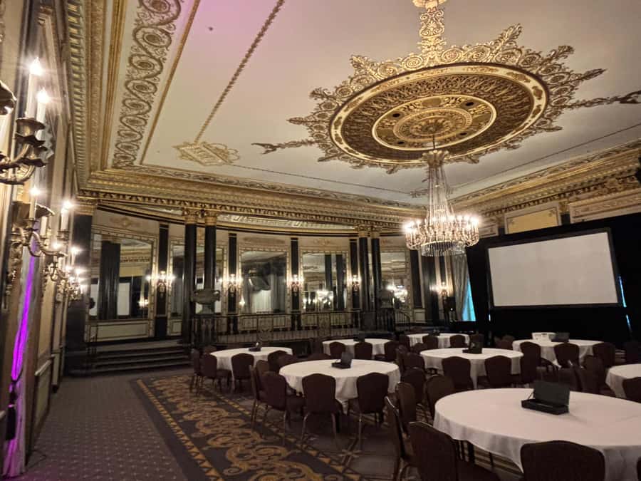 Chicago: Architecture & True Crime History - Who This Tour Is Best For (And Who Should Skip)