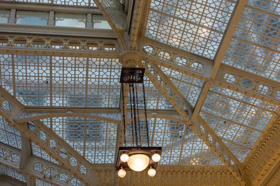 Chicago: Architecture & True Crime History - Modernist Lines, and Why the Stories Stick