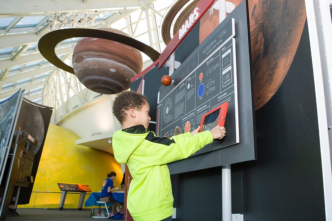 Chicago Attractions Pass: Save up to 50% - Includes 360 CHICAGO - Active Chicago: biking, kayaking, paddleboarding, and adventure at Forge