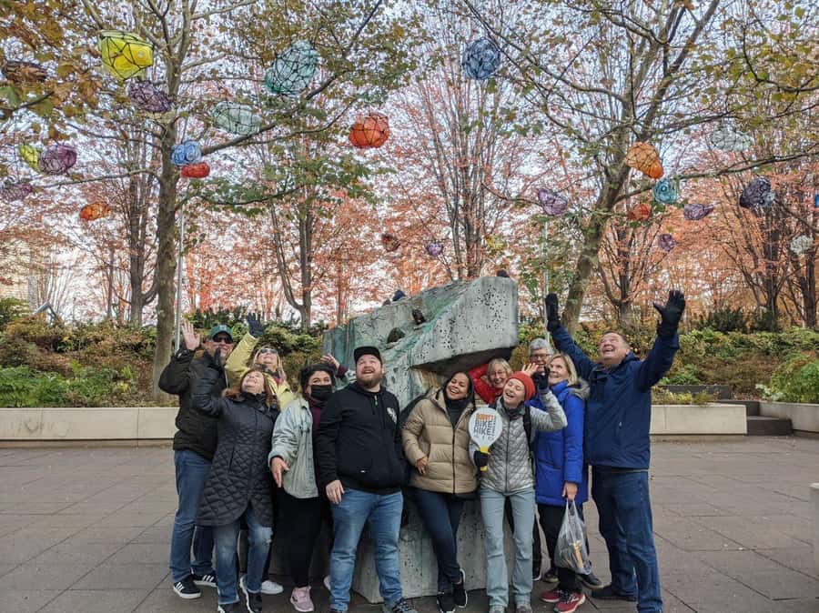 Chicago: Best of Attractions Walking Tour +Bike/Kayak Rental - The $44 value: what you are buying in 2 hours