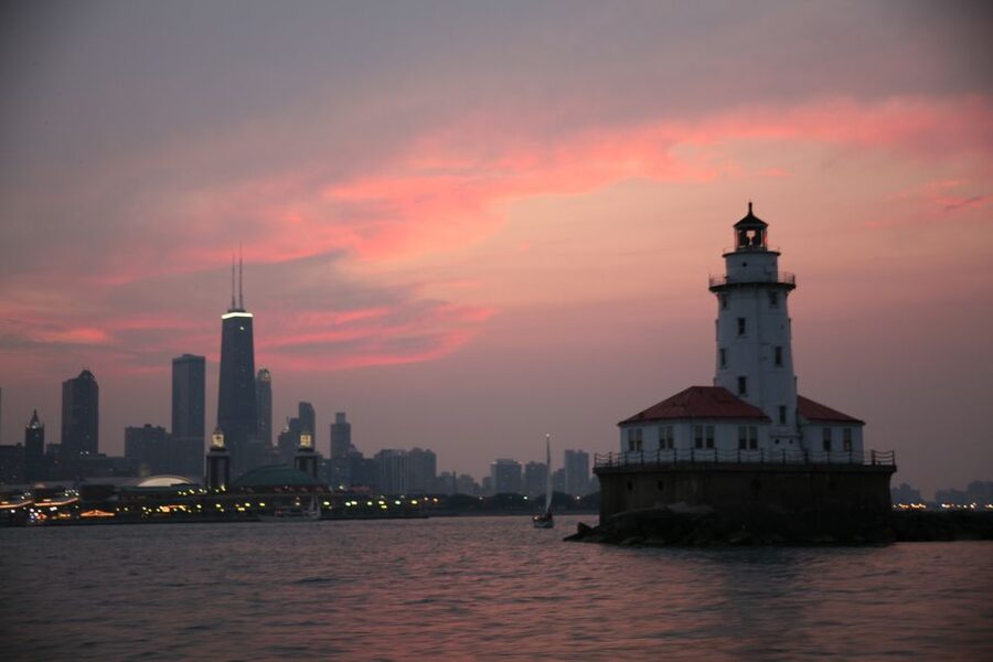 Chicago by Night River and Lake Cruise - Night Views Along the Chicago River and Lakefront
