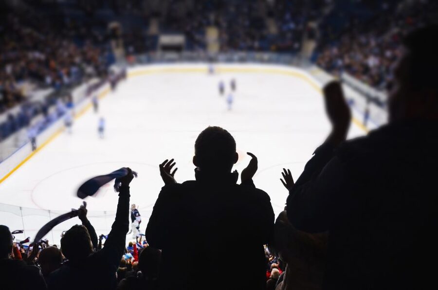 Chicago: Chicago Blackhawks NHL Game Ticket at United Center - Key Things to Know Before You Go
