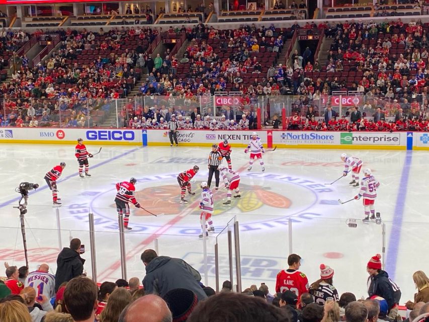 Chicago: Chicago Blackhawks NHL Game Ticket at United Center - Your Mobile Ticket and Assigned Seat: How Entry Really Works