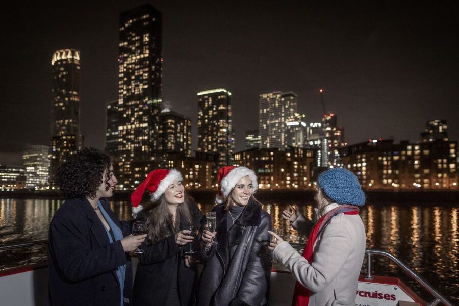Chicago: Christmas Eve Lake Michigan Gourmet Dinner Cruise - Key Highlights That Matter On Christmas Eve