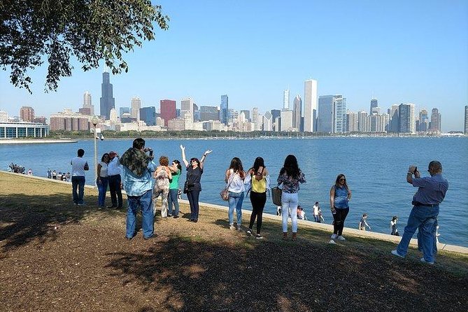 Chicago City Minibus Tour - Museum Campus: the skyline view stop you will actually remember
