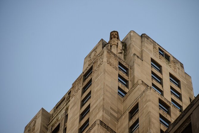 Chicago City Tour: Elevated Architecture Tour with Train Ticket Included - Chicago Architecture Center start: galleries first, then the ride