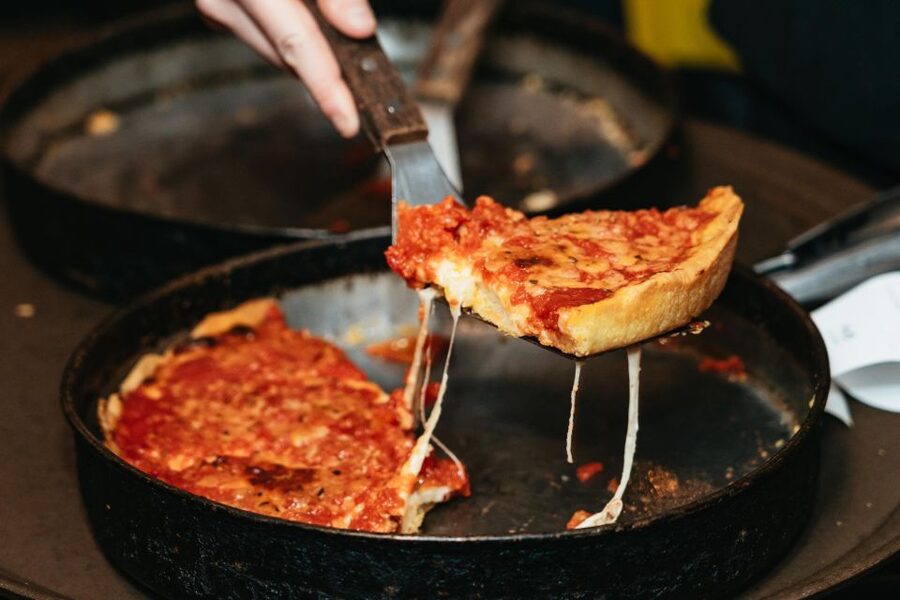 Chicago: Classic Food & Walking Tour with Free Bike or Kayak - Daytime Route: From the Mag Mile to the Loop Highlights