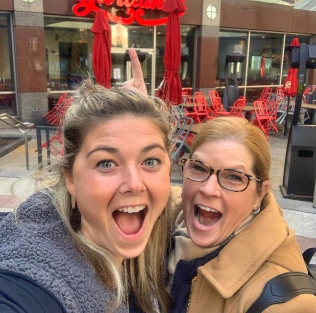 Chicago: Classic Food & Walking Tour with Free Bike or Kayak - Riverwalk, Theater, and the Loop: Seeing Chicago in Layers