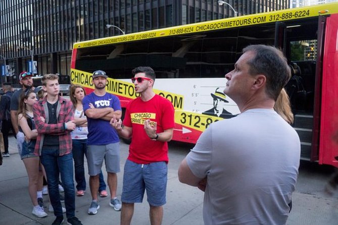 Chicago Crime and Mob Bus Tour - Biograph Theatre: The Crime Scene Stop That’s Short but Memorable