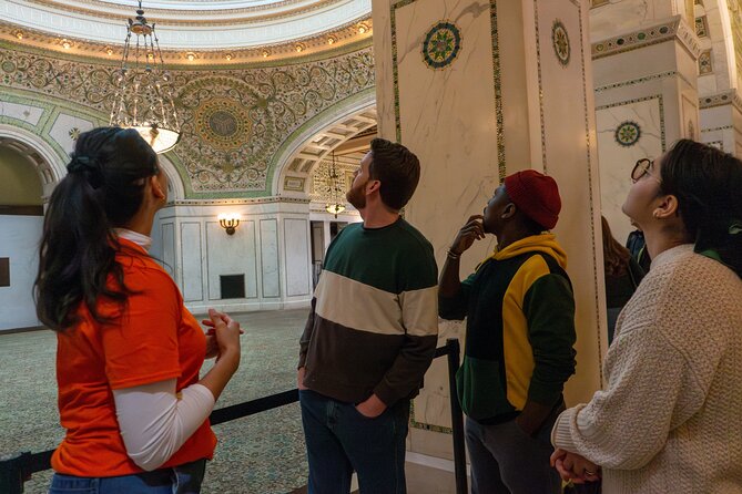 Chicago: Downtown Loop & Millennium Park 2 Hour Walking Tour - Marshall Field and Company Building: department store legend in one stop
