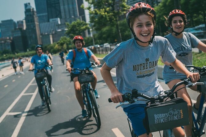 Chicago Family Food and Bike Tour with Top Attractions - Riverwalk Nights and Millennium Park Moments You Can Actually Time