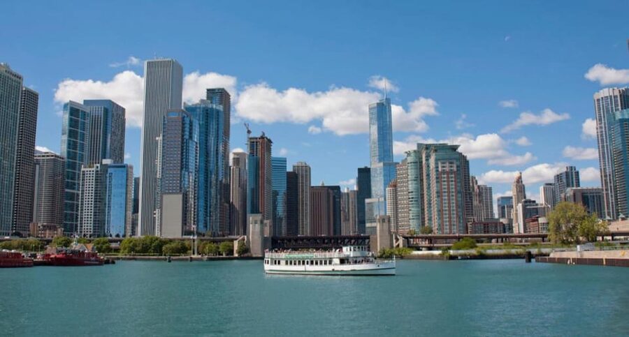 Chicago: First Lady River Cruise & Architecture Center Combo - Who should book this cruise plus CAC combo