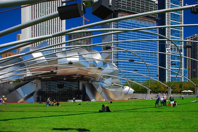 Chicago Food Tour with The Magnificent Mile and Millennium Park - Magnificent Mile + Max’s Take Out Chicago Dog Stop