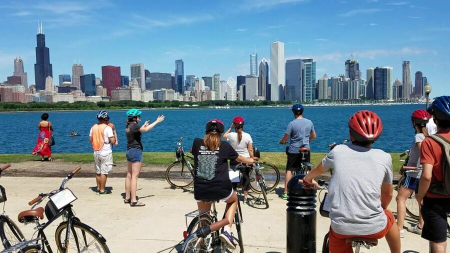 Chicago: Full-Day or Half-Day Bike Rental - Museum Campus stops: Adler, Shedd Aquarium, Field Museum, and Soldier Field