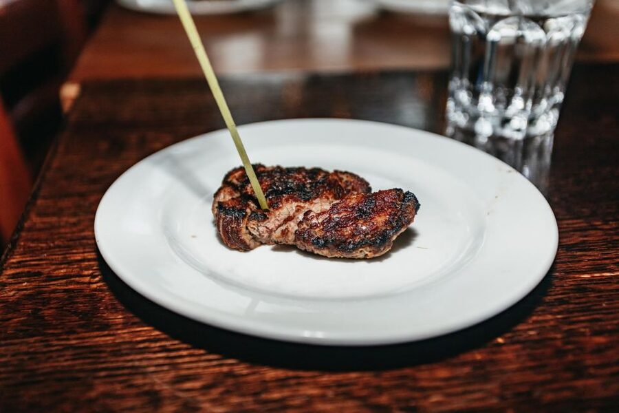 Chicago: Gangsters and Food Tasting Walking Tour - Who should book this, and who might prefer a different plan