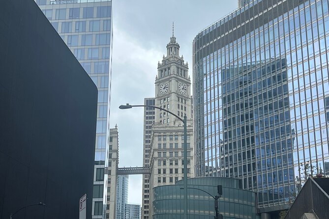 Chicago Hauntings Original Ghost Walk through Old Chicago - Reid Murdoch Building start, Chicago Water Tower finish: the route basics