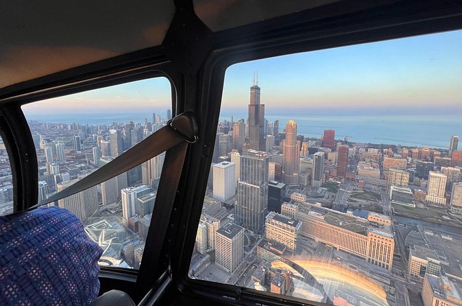Chicago Helicopter 25-Mile Tour for up to Three Passengers - Photography and expectations: getting the most from a short flight