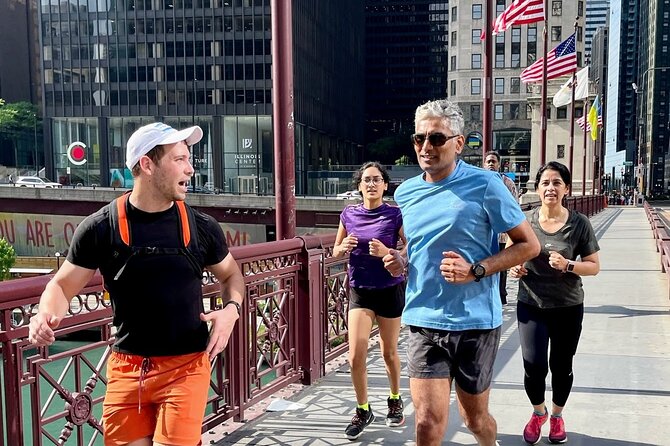 Chicago Highlights Running Tour - Pace, shoes, and what to expect in 1 hour 15