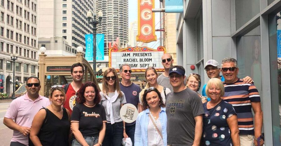 Chicago in a Day: Food & Walk Tour+Free Bike or Kayak Rental - Buckingham Fountain and the Loop: A Route Built for Big City Energy