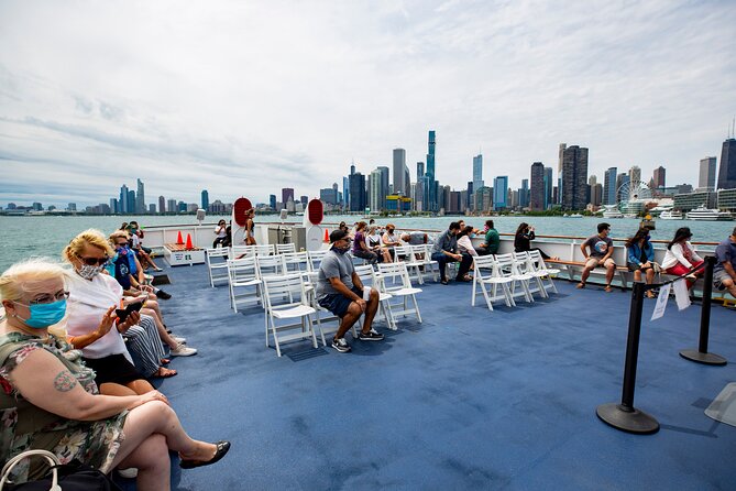 Chicago Lake and River Architecture Tour - Wendella at the Wrigley Building: quick start, prime location