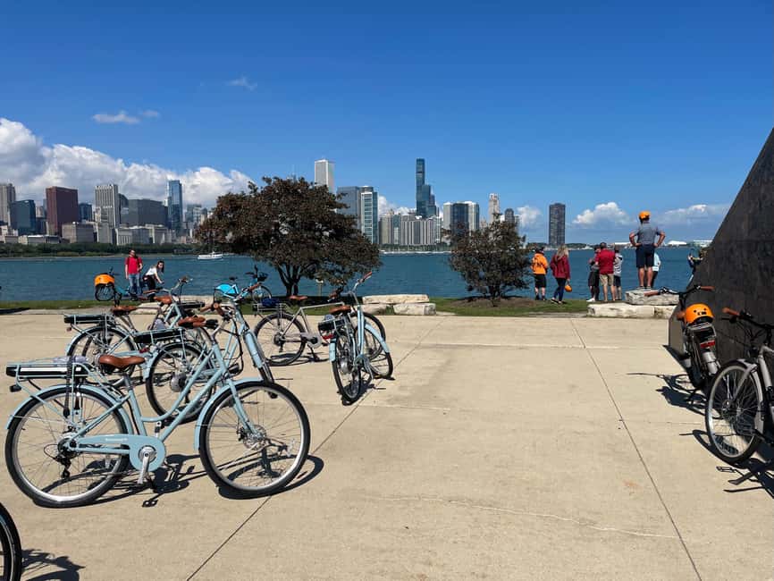 Chicago: Lakefront, Parks, and Museums E-Bike Tour - Quick hits on this Chicago e-bike tour