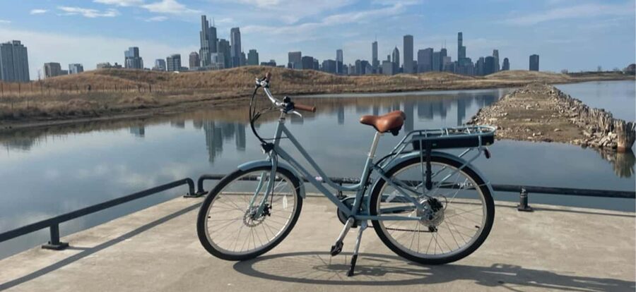 Chicago: Lakefront, Parks, and Museums E-Bike Tour - Field Museum, Shedd Aquarium, Soldier Field, Adler Planetarium, and Northerly Island