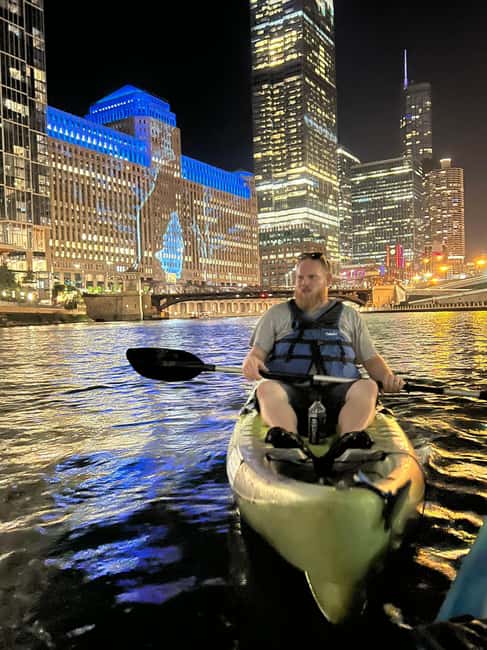 Chicago: Moonlight Paddle Tour on the Chicago River - Key Things To Know Before You Go