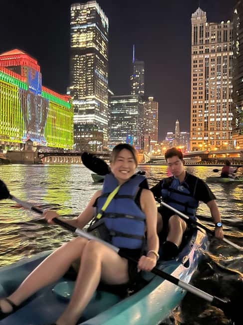 Chicago: Moonlight Paddle Tour on the Chicago River - Moonlight on the Chicago River: why the night route matters