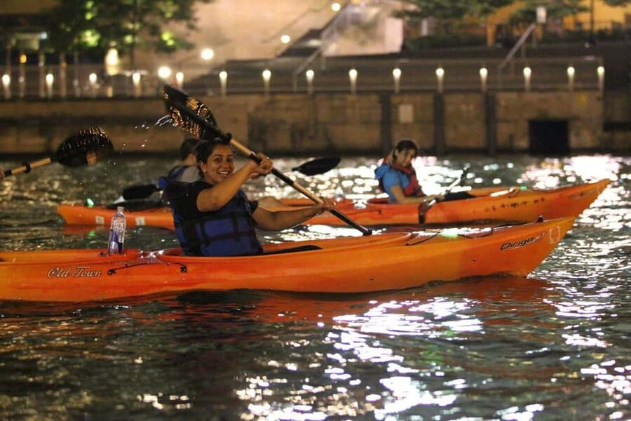 Chicago: Moonlight Paddle Tour on the Chicago River - Price and what $58 really buys you