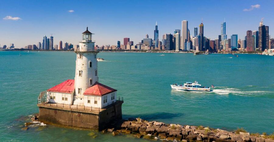 Chicago: Narrated Sightseeing River and Lake Cruise - The Harbor Lock: the engineering moment you actually feel