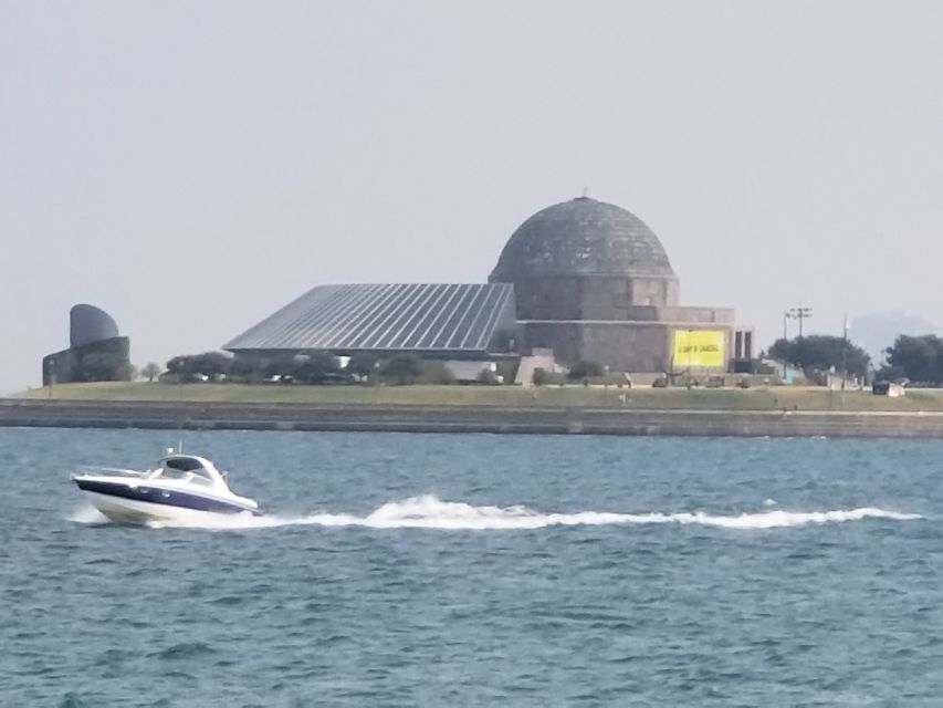 Chicago: Narrated Sightseeing River and Lake Cruise - Stops you’ll recognize fast, even if you hate “history tours”