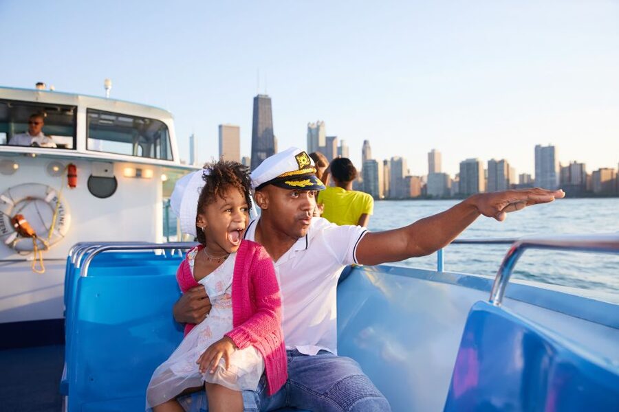 Chicago: Narrated Sightseeing River and Lake Cruise - Best time to go: midday, dusk, and what your body will feel