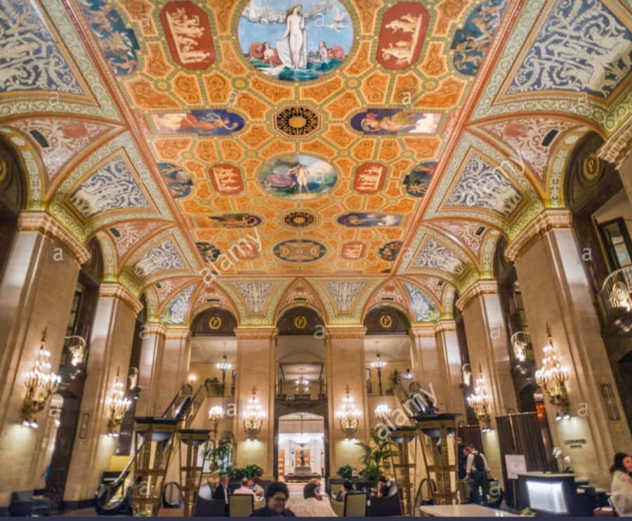 Chicago: Private 3-Hour Al Capone Gangster Tour - Vintage news footage and crime-scene storytelling