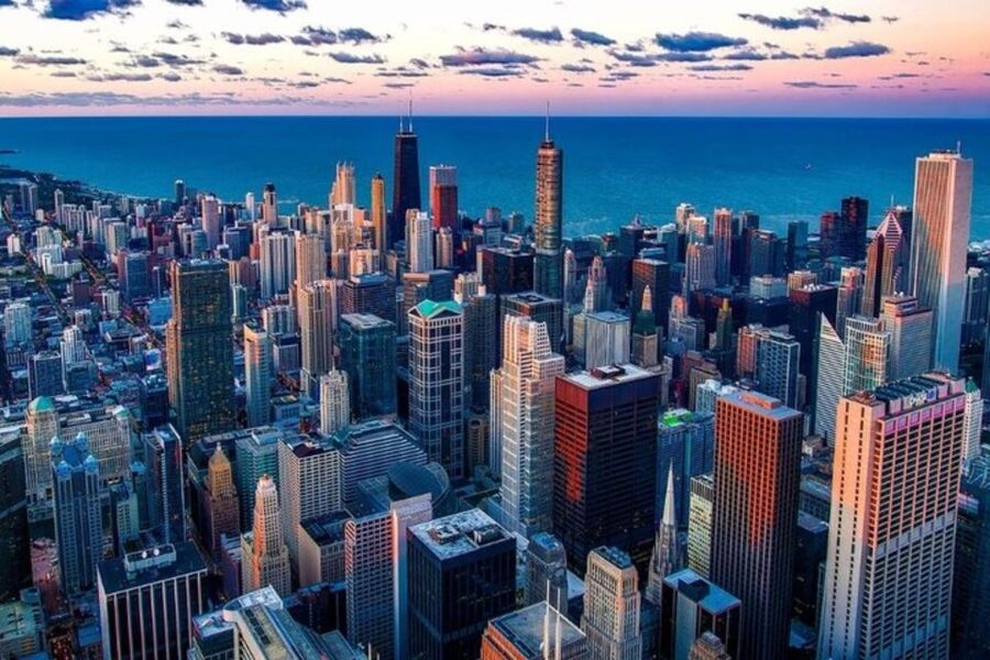 Chicago: Private custom tour with a local guide - What you’ll actually see: monuments, museum exteriors, and photo stops