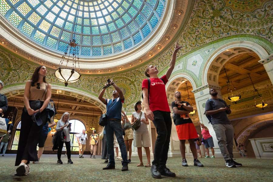 Chicago: Prohibition-Era Culture & Architectural Treasures - Riverwalk highlights: Willis Tower, Marina Towers, and the Jewelers Building