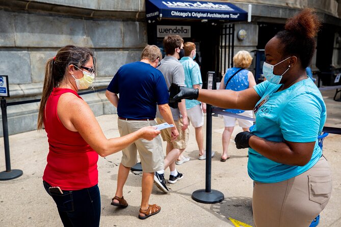 Chicago River 45-Minute Architecture Tour from Magnificent Mile - FAQ
